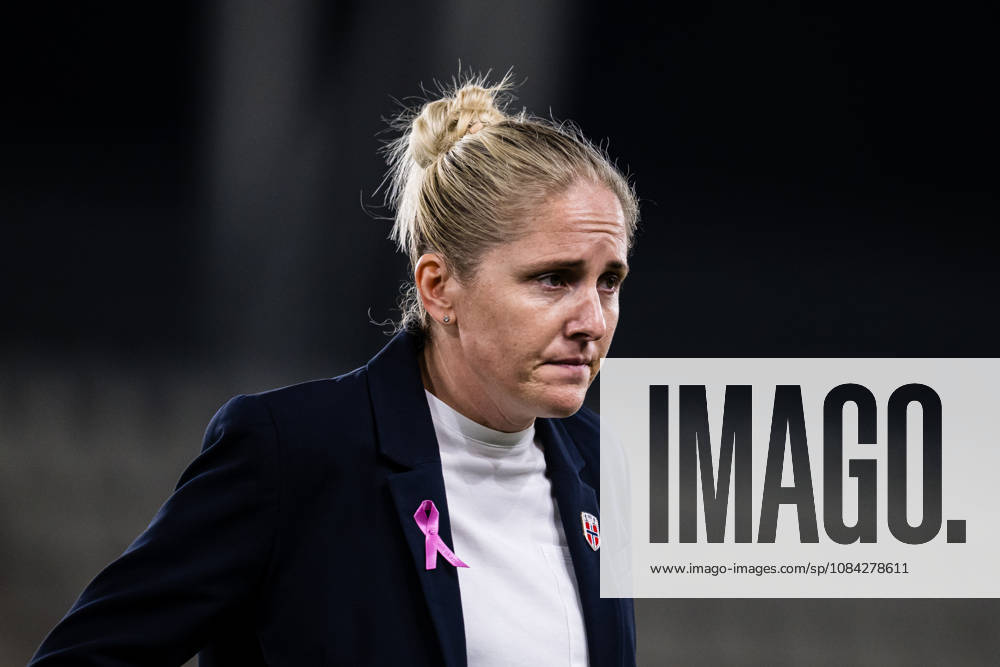 Head coach Gemma Grainger of Norway ahead of the FIFA Women s World Cup Qualifier football match between Romania and Norway on October 9, 2026 in Bucharest. Photo: Marius Simensen BILDBYRAN COP 238 bbeng dam FIFA World Cup, WM, Weltmeisterschaft, Fussball qualifiers football fotball fotboll landskamp norge norway romania soccer vm kvalik vm-kvalifisering kvinner