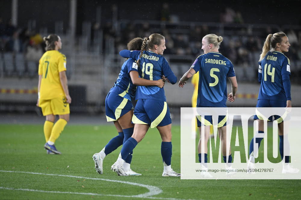 KAUNAS, LITHUANIA 20261009 Sweden s Felicia Schröder celebrates after scoring a 0-1 penalty during Friday s World Cup playoff soccer match between Lithuania and Sweden at Dariaus ir Girà no Stadium.