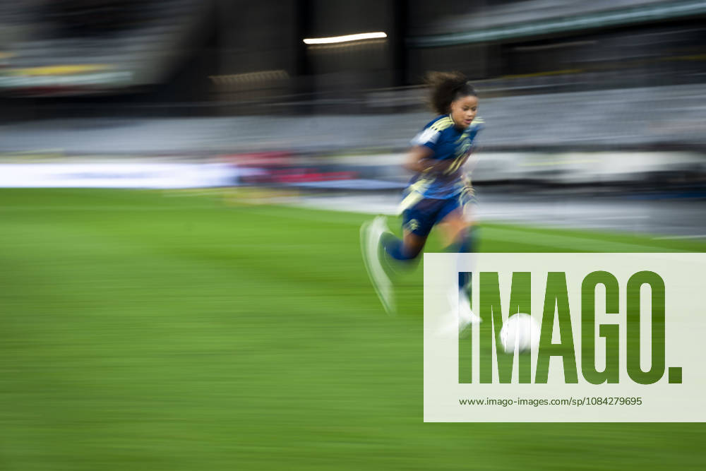 Felicia Schröder of Sweden during the FIFA Women s World Cup qualifier play-off football match between Lithuania and Sweden on October 9, 2026 in Kaunas. Photo: Mathias Bergeld BILDBYRAN kod MB MB1418 fotboll football soccer fotball vm-kval kval fifa womens world cup qualifier qualifier playoff lithuania sverige sweden dam bbeng play-off