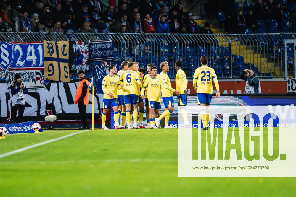 2. Bundesliga: Eintracht Braunschweig vs. Holstein Kiel, 09.10.2026 TOR, JUBEL zum 1:0 durch Jan Urbich (Eintracht Braunschweig, 27); Fußball, 2. Bundesliga, 7. Spieltag: Eintracht Braunschweig vs. Holstein Kiel am 09.10.2026 im Eintracht-Stadion, Braunschweig DFL REGULATIONS PROHIBIT ANY USE OF PHOTOGRAPHS AS IMAGE SEQUENCES AND OR QUASI-VIDEO.