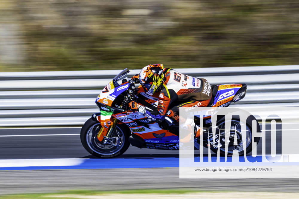 Alberto Surra of Motocorsa Racing in action during the Free Practice 2 of the FIM Superbike World Championship, WM, Weltmeisterschaft at Circuito Estoril on October 9, 2026 in Cascais, Portugal. Cascais Portugal - ZUMAr200 20261009_zsp_r200_026