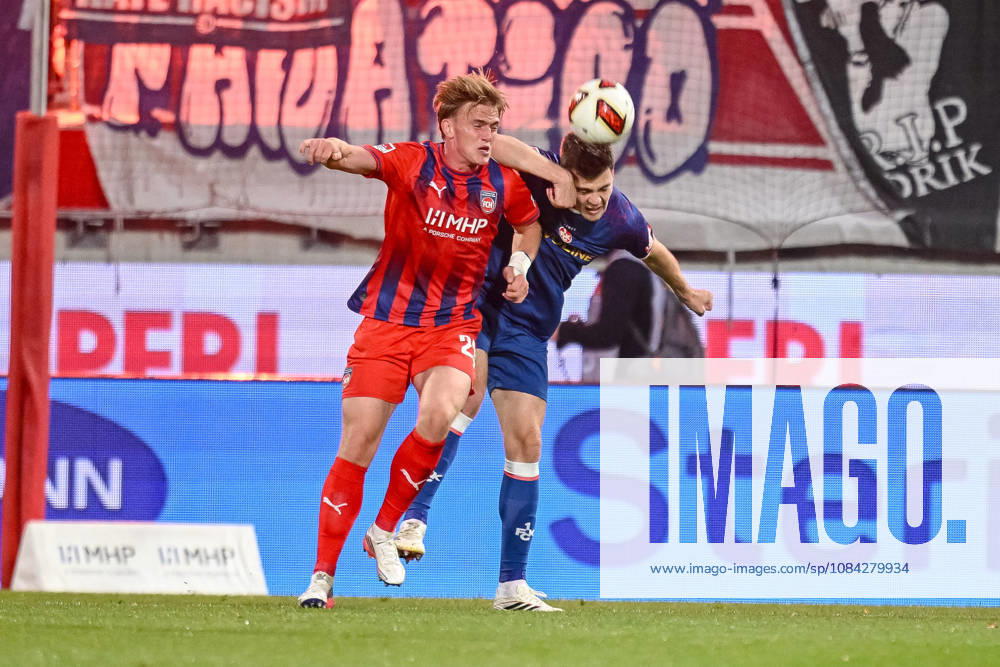 Mikkel Kaufmann (1. FC Heidenheim 1846) und Jacob Rasmussen (1. FC Kaiserslautern) im Zweikampf waehrend des spiels der 2. Bundesliga zwischen 1. FC Heidenheim und 1. FC Kaiserslautern, Voith-Arena am 09. October 2026 in Heidenheim an der Brenz, Deutschland. (Foto von Harry Langer DeFodi Images) +++ Mikkel Kaufmann (1. FC Heidenheim 1846) und Jacob Rasmussen (1. FC Kaiserslautern) battle for the ball during the 2nd Bundesliga match between 1. FC Heidenheim and 1. FC Kaiserslautern at Voith-Arena on October 9, 2026 in Heidenheim an der Brenz, Germany. (Photo by Harry Langer DeFodi Images) DFB DFL REGULATIONS PROHIBIT ANY USE OF PHOTOGRAPHS AS IMAGE SEQUENCES AND OR QUASI-VIDEO. (Photo by Harry Langer DeFodi Images) DFB DFL REGULATIONS PROHIBIT ANY USE OF PHOTOGRAPHS AS IMAGE SEQUENCES AND OR QUASI-VIDEO. -