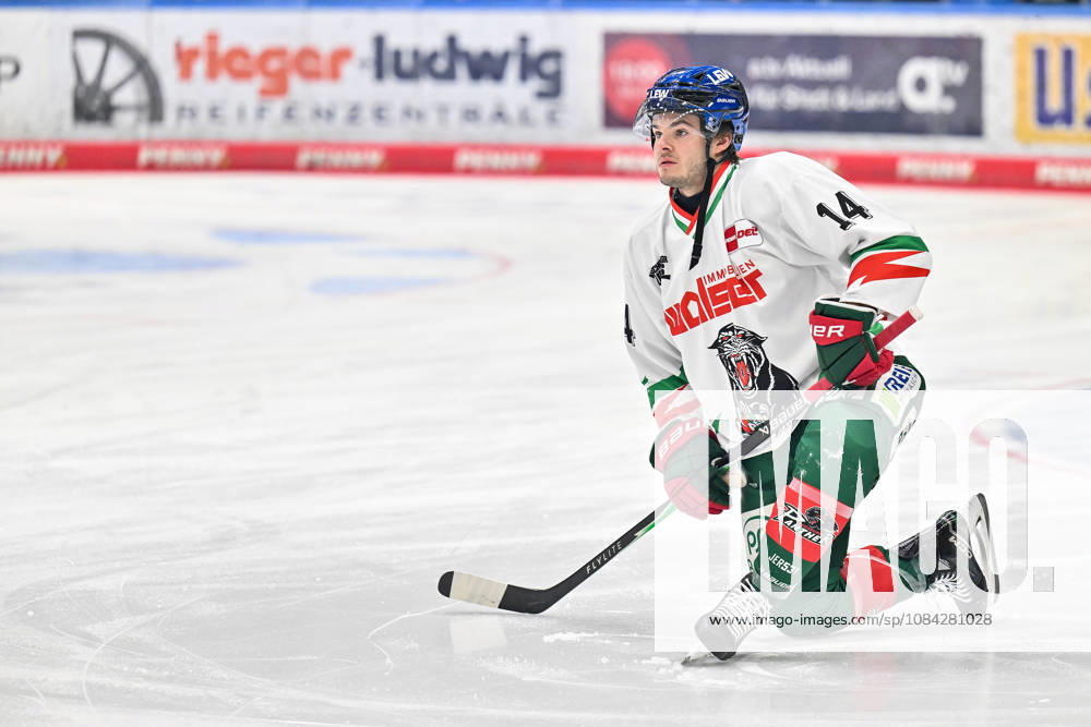 Penny DEL; Augsburger Panther - Fischtown Pinguins, 09.10.2026 aUGSBURG, GERMANY; 09. OCTOBER: im Bild D. J. BUSDEKER (Augsburger Panther 14) bein warmup vor dem Match der Penny DEL zwischen den Augsburger Panthern und den Fischtown Pinguins am 7. Spieltag im Curt Frenzel Stadion