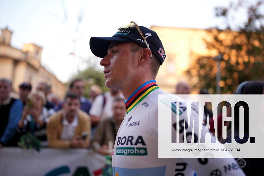 Belgium s Remco Evenepoel of Red Bull - Bora - Hansgrohe during the team presentation on the eve of the 120th edition of Il Lombardia cycling race, in Bergamo on October 9, 2026, prior to the 239 km one-day race from Bergamo to Como, Italy.