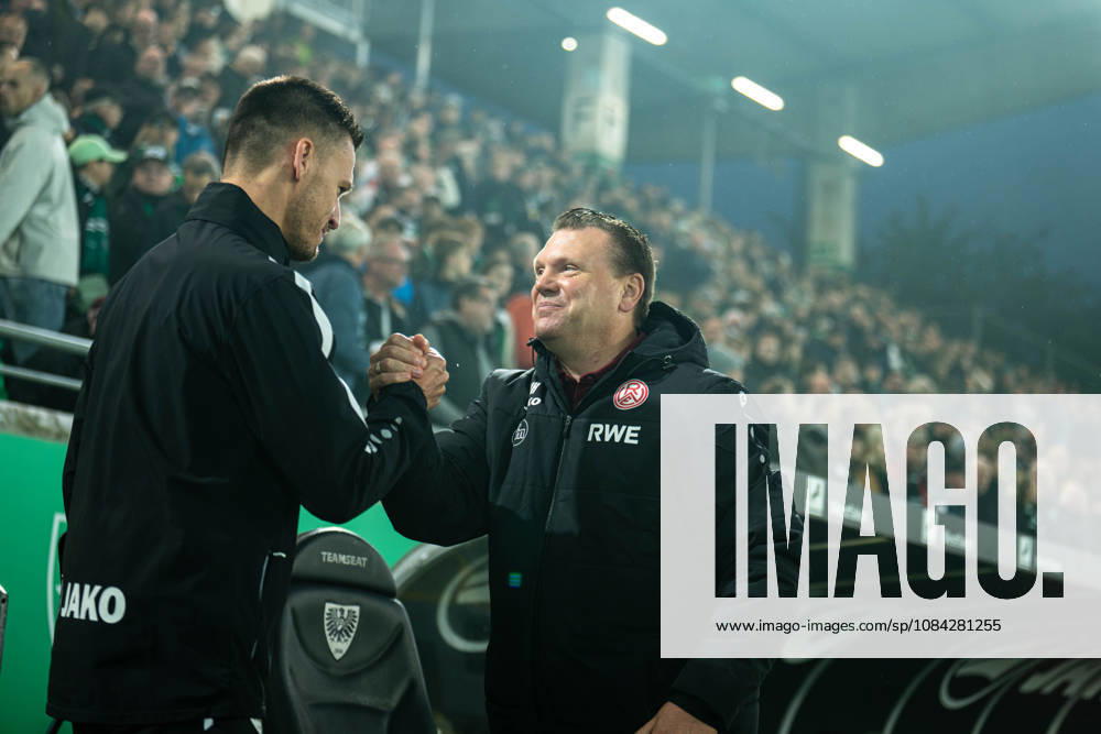 3. Liga, 8. Spieltag, SC Preußen Münster vs. Rot-Weiss Essen im LVM-Preußenstadion. WICHTIGER HINWEIS: Gemäß den Vorgaben des DFB und der DFL ist es untersagt, in dem Stadion und oder vom Spiel angefertigte Fotoaufnahmen in Form von Sequenzbildern und oder videoähnlichen Fotostrecken zu verwerten bzw. verwerten zu lassen.