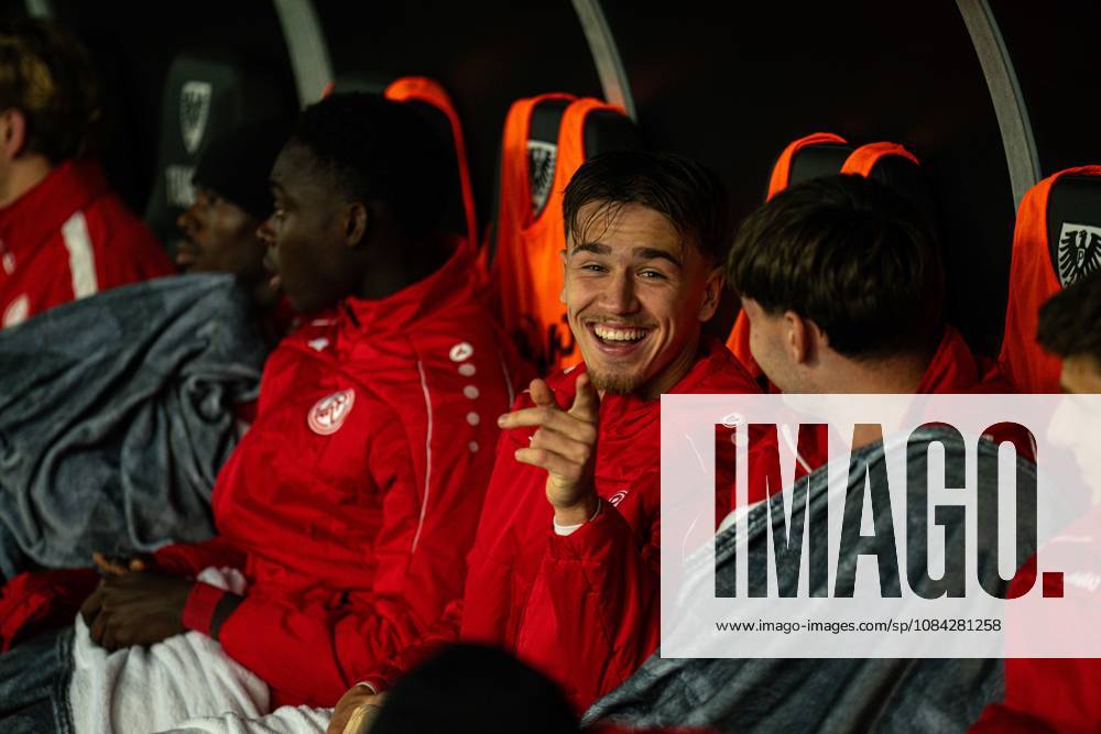 3. Liga, 8. Spieltag, SC Preußen Münster vs. Rot-Weiss Essen im LVM-Preußenstadion. Noah Pesch (Essen) WICHTIGER HINWEIS: Gemäß den Vorgaben des DFB und der DFL ist es untersagt, in dem Stadion und oder vom Spiel angefertigte Fotoaufnahmen in Form von Sequenzbildern und oder videoähnlichen Fotostrecken zu verwerten bzw. verwerten zu lassen.