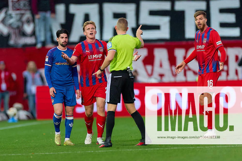 Semih Sahin (1. FC Kaiserslautern, 08), Mikkel Kaufmann (1.FC Heidenheim, 29) reklamiert, Florian Lechner (Schiedsrichter), Julian Niehues (1.FC Heidenheim, 16) GER, 1. FC Heidenheim 1846 vs. 1. FC Kaiserslautern, Fussball, 2. Bundesliga, 7. Spieltag, Spielzeit 2026 2027, 09.10.2026 DFL regulations prohibit any use of photographs as image sequences and or quasi-video. GER, 1. FC Heidenheim 1846 vs. 1. FC Kaiserslautern, Fussball, 2. Bundesliga, 7. Spieltag, Spielzeit 2026 2027, 09.10.2026 Heidenheim an der Brenz