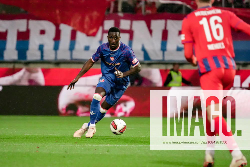 Deutschland: Fussball Saison 2026 2027 , 2. Bundesliga , 7. Spieltag , 1. FC Heidenheim vs. 1. FC Kaiserslautern - Voith-Arena (Heidenheim) : Maxwell Gyamfi (1. FC Kaiserslautern, 4) am Ball, im Ballbesitz Heidenheim Voith-Arena Deutschland Germany
