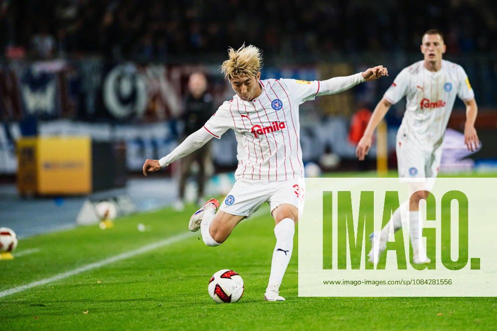 2. Bundesliga: Eintracht Braunschweig vs. Holstein Kiel, 09.10.2026 Hiroki Sekine (Holstein Kiel, 32); Fußball, 2. Bundesliga, 7. Spieltag: Eintracht Braunschweig vs. Holstein Kiel am 09.10.2026 im Eintracht-Stadion, Braunschweig DFL REGULATIONS PROHIBIT ANY USE OF PHOTOGRAPHS AS IMAGE SEQUENCES AND OR QUASI-VIDEO.