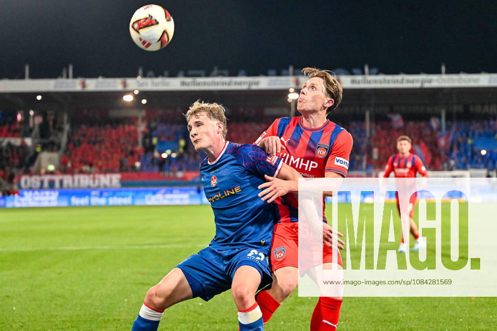 GER, Fussball, Herren, 2. Bundesliga, 7. Spieltag, 1. FC Heidenheim vs 1. FC Kaiserslautern Mika Haas (Kaiserslautern, 22), Michael Heule (Heidenheim, 27) Heidenheim Voith-Arena Baden-Württemberg Deutschland