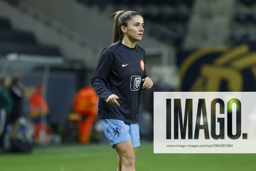 , Pancho Arena, season 2026 2027 , UEFA worldcup qualification football play-offs round 1 , match between Hungary and The Netherlands (women) 1st leg , Pictures shows Netherlands player Danielle van de Donk Hungary - Netherlands (women) x208074418x