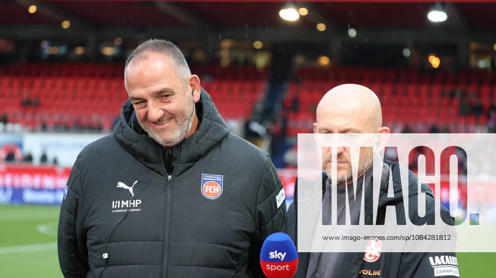 Fussball 2.Bundesliga, 1.FC Heidenheim - 1.FC Kaiserslautern v.l. Frank Schmidt Trainer (1FC Heidenheim 1846) Torsten Lieberknecht Trainer (1.FC Kaiserslautern) bei SKY Heidenheim