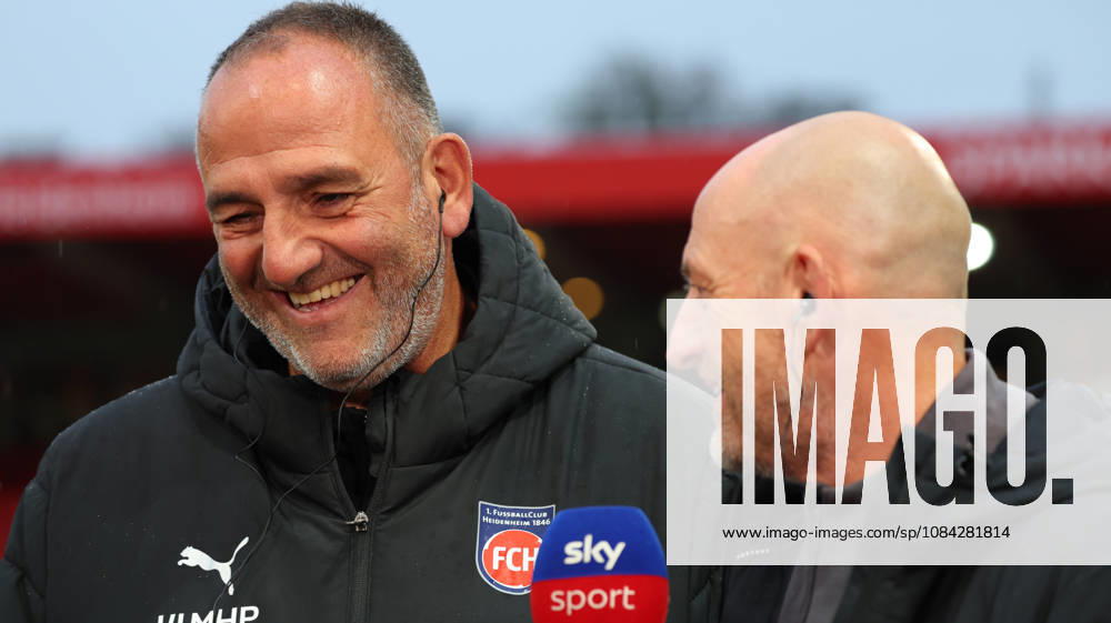 Fussball 2.Bundesliga, 1.FC Heidenheim - 1.FC Kaiserslautern v.l. Frank Schmidt Trainer (1FC Heidenheim 1846) Torsten Lieberknecht Trainer (1.FC Kaiserslautern) bei SKY Heidenheim