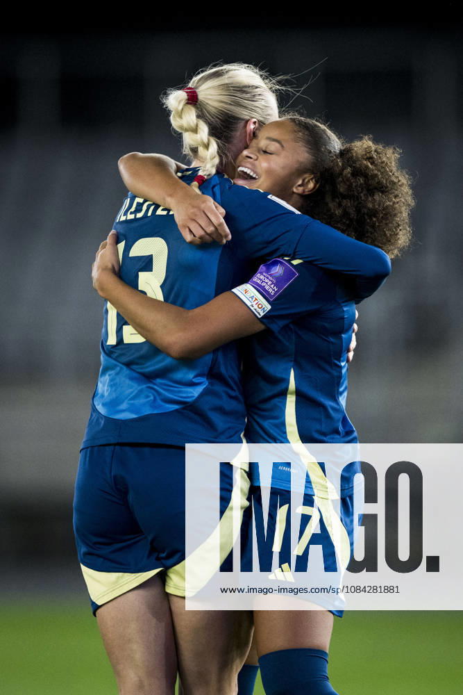 Amanda Ilestedt and Felicia Schröder celebrates after 0-4 during the FIFA Women s World Cup qualifier play-off football match between Lithuania and Sweden on October 9, 2026 in Kaunas. Photo: Mathias Bergeld BILDBYRAN kod MB MB1418 fotboll football soccer fotball vm-kval kval fifa womens world cup qualifier qualifier playoff lithuania sverige sweden dam bbeng play-off jubel