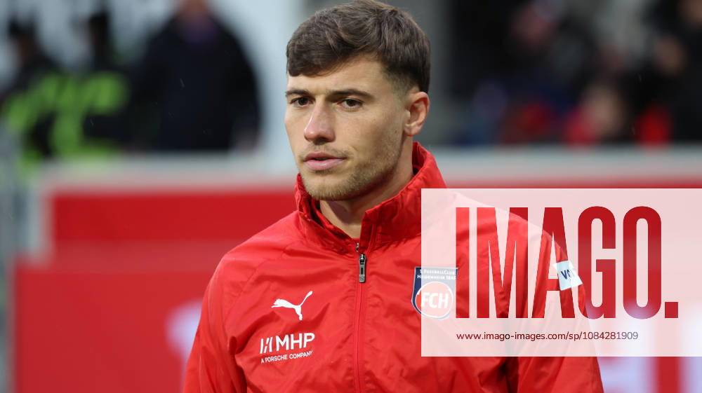 Fussball 2.Bundesliga, 1.FC Heidenheim - 1.FC Kaiserslautern v.l. Luca Kerber (1FC Heidenheim 1846) Heidenheim