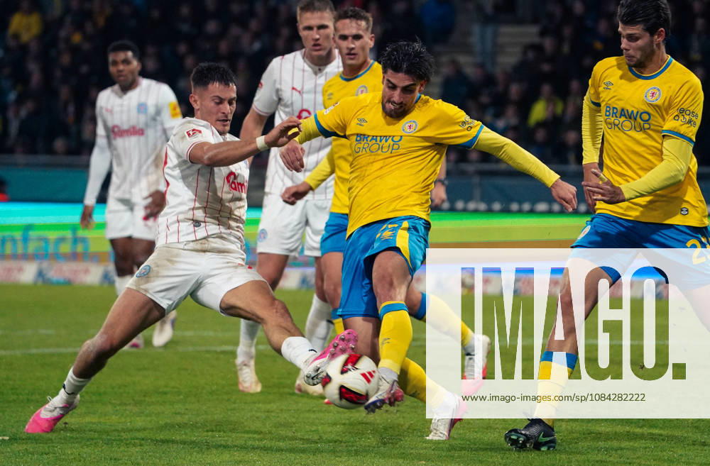 Deutschland: Fussball 2. Bundesliga 2026 2027, 7. Spieltag - Eintracht Braunschweig vs Holstein Kiel - Eintracht-Stadion (Braunschweig): Torchance Adrian Kapralik Adrian Kapralik (Holstein Kiel, 20)