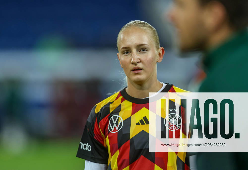 GER, Karlsruhe, Deutschland vs Australien, FIFA, DFB, Fussball, Spielzeit 2026 2027, BBBank Wildpark, Freundschaftsspiel im Bild v.l.: Luzie Zähringer (Deutschland, Frauen Nationalmannschaft) DFB DFL REGULATIONS PROHIBIT ANY USE OF PHOTOGRAPHS AS IMAGE SEQUENCES AND OR QUASI-VIDEO