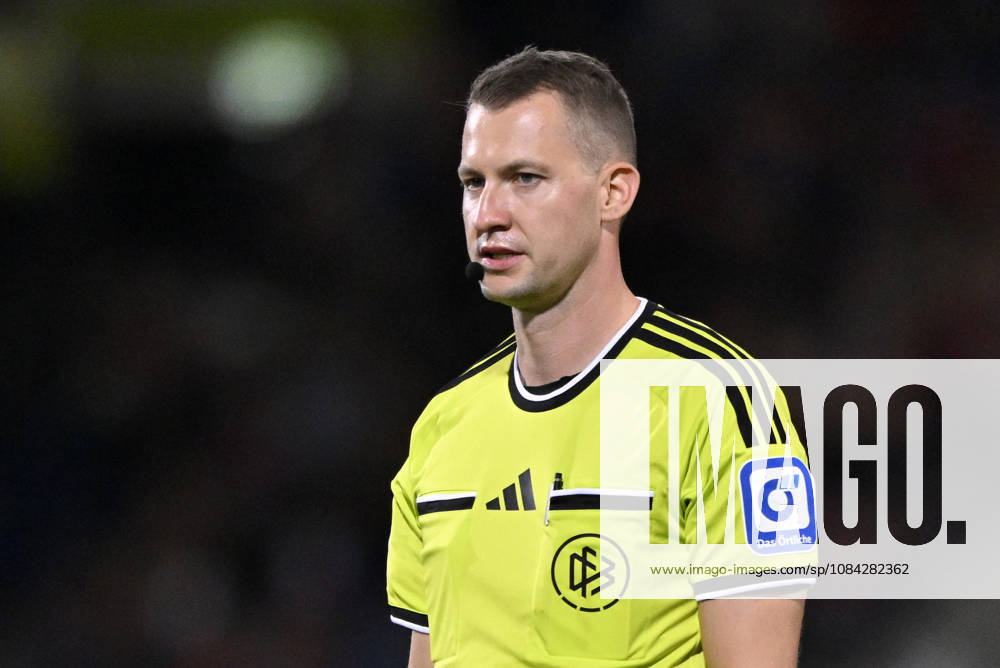 Schiedsrichter Referee Florian Lechner Portrait 1. FC Heidenheim 1846 FCH vs 1. FC Kaiserslautern 09.10..2026 DFL REGULATIONS PROHIBIT ANY USE OF PHOTOGRAPHS AS IMAGE SEQUENCES AND OR QUASI-VIDEO 1. FC Heidenheim 1846 FCH vs 1. FC Kaiserslautern