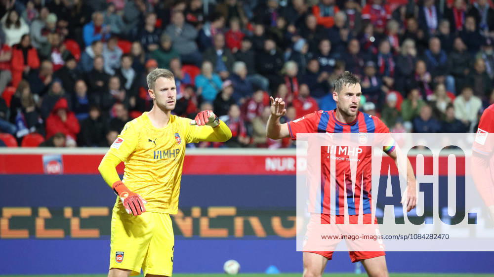 Fussball 2.Bundesliga, 1.FC Heidenheim - 1.FC Kaiserslautern v.l. Thomas Dähne Daehne (1FC Heidenheim 1846) Patrick Mainka (1FC Heidenheim 1846) Heidenheim