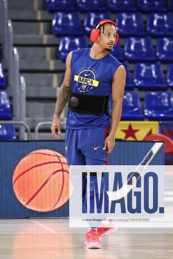 Juntin Robinson of FC Barcelona, Barca looks on during the EuroLeague League Phase MD 4 match played between FC Barcelona and Zalgiris Kaunas at Palau Blaugrana on October 09, 2026 in Barcelona, Spain. Barcelona Spain - ZUMAa181 20261009_zaa_a181_253