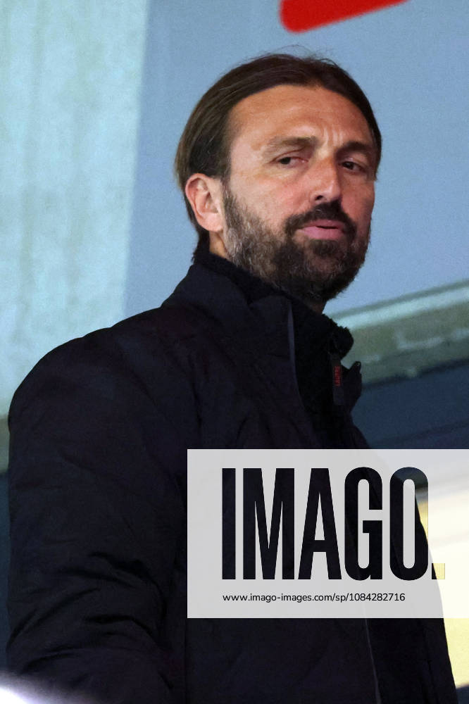 Fussball 2.Bundesliga, 1.FC Heidenheim - 1.FC Kaiserslautern v.l. Thomas Hengen Geschäftsführer Geschaeftsfuehrer (1.FC Kaiserslautern) Heidenheim