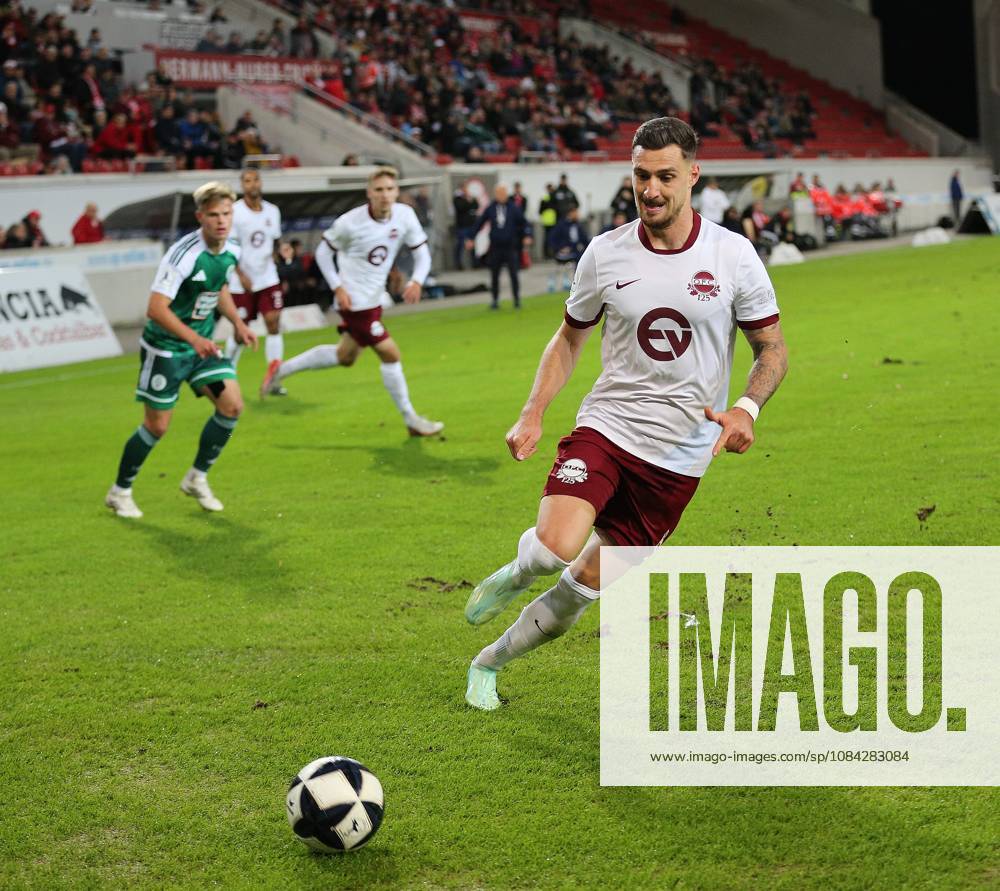 Offenbach am Main, Plutos Stadion am Bieberer Berg Regionalliga Südwest Saison 2026 2027 Kickers Offenbach (OFC) - FC 08 Homburg Maximilian Wolfram (8, OFC)