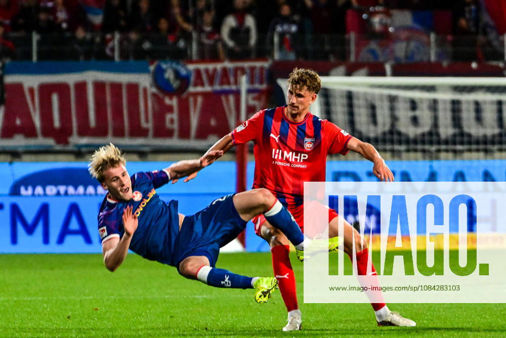 GER, Fussball, Herren, 2. Bundesliga, 7. Spieltag, 1. FC Heidenheim vs 1. FC Kaiserslautern Mika Haas (Kaiserslautern, 22), Jan Schöppner (Heidenheim, 3) Heidenheim Voith-Arena Baden-Württemberg Deutschland