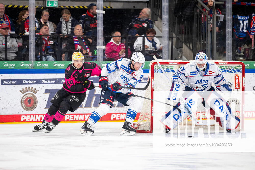 Eishockey - Saison 2026 2027 - Penny DEL - Nürnberg Ice Tigers Icetigers - Adler Mannheim - ThHa - - Thomas Heigl (49, Nürnberg Ice Tigers, NIT ) Dan Renouf (4, Adler Mannheim ) Maximilian Franzreb (56, Adler Mannheim )