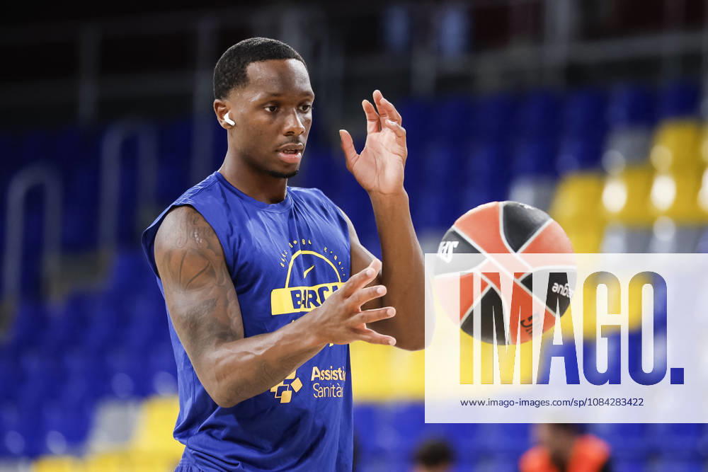Umoja Gibson of FC Barcelona, Barca warms up during the EuroLeague League Phase MD 4 match played between FC Barcelona and Zalgiris Kaunas at Palau Blaugrana on October 09, 2026 in Barcelona, Spain. Barcelona Spain - ZUMAa181 20261009_zaa_a181_264