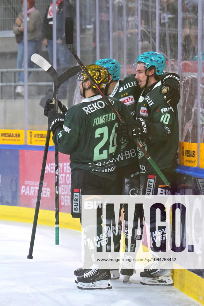 Tor,Torjubel zum 1:1 der Bietigheim Steelers durch das Tor von Cole Fonstad (Bietigheim Steelers, 24) Bietigheim Steelers vs. EC Bad Nauheim , Eishockey, DEL 2, 07.Hauptrundenspiel, Saison 2026 2027, 09.10.2026 Bietigheim Steelers vs. EC Bad Nauheim , Eishockey, DEL 2, 07.Hauptrundenspiel, Saison 2026 2027, 09.10.2026 Bietigheim