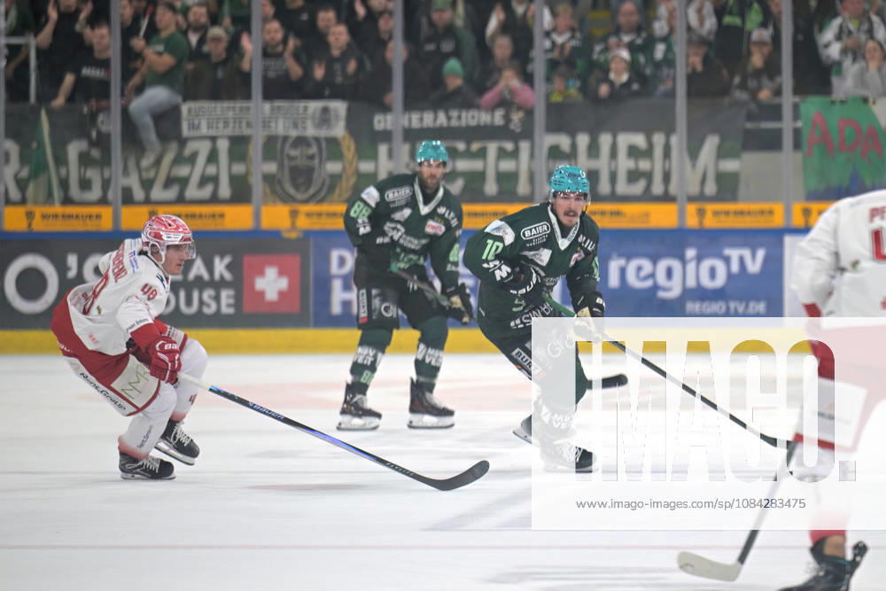 David Cerny (Bietigheim Steelers, 10) am Puck im Zweikampf mit Cedric Schiemenz (EC Bad Nauheim, 48) Bietigheim Steelers vs. EC Bad Nauheim , Eishockey, DEL 2, 07.Hauptrundenspiel, Saison 2026 2027, 09.10.2026 Bietigheim Steelers vs. EC Bad Nauheim , Eishockey, DEL 2, 07.Hauptrundenspiel, Saison 2026 2027, 09.10.2026 Bietigheim