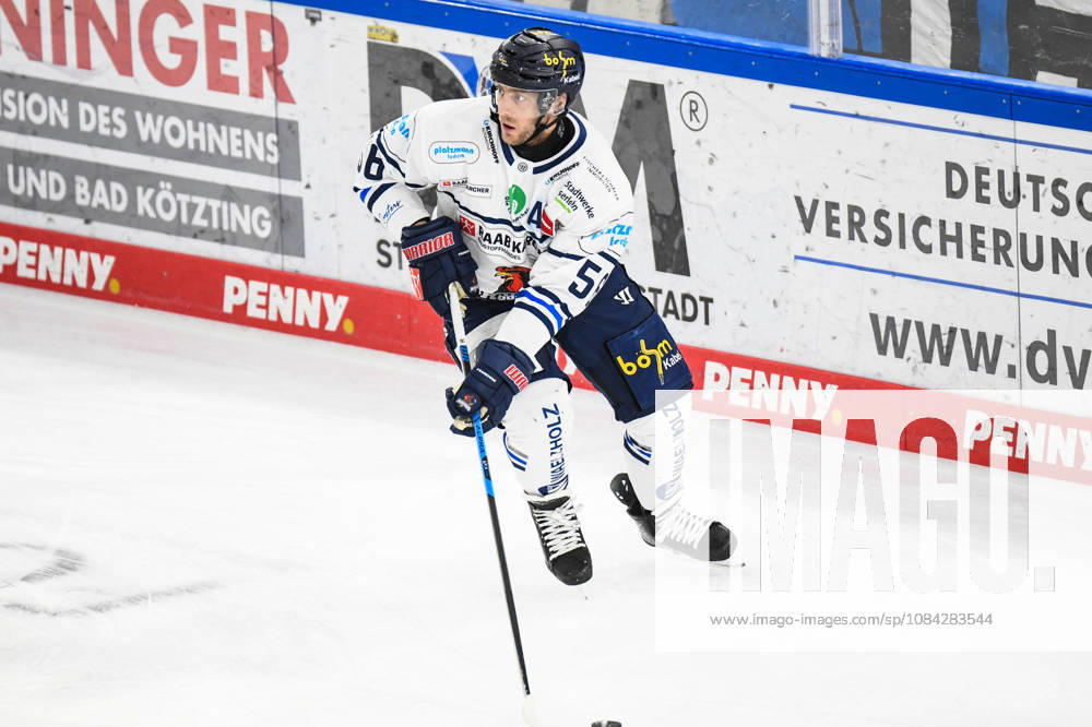 Straubing Tigers vs. Iserlohn Roosters, Eishockey, Deutsche Eishockey Liga, Penny DEL, 7.Spieltag, Saison 2026 2027, 09.10.2026 Robin Norell (Iserlohn Roosters), Eishockey Herren, Deutsche Eishockey Liga, Penny DEL, 5.Spieltag, Saison 2026 2027 am 09.10.2026 im Eisstadion am Pulverturm, Straubing Tigers (blau) gegen Iserlohn Roosters (weiss)