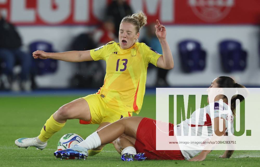 Belgium s Elena Dhont and Poland s Oliwia Wos fight for the ball during a soccer game between Belgium s national women s team the Red Flames and Poland, on Friday 9 October 2026 in Leuven, the first leg of the play-off for the 2027 FIFA Women s World Cup. VIRGINIExLEFOUR x189283549x