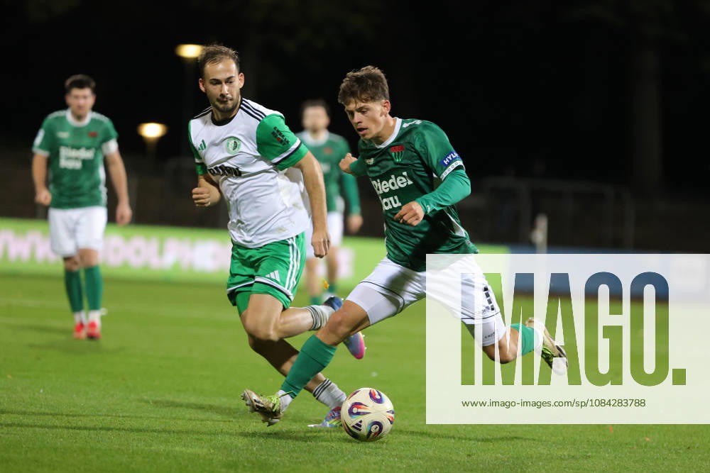 Fußball, Herren, Regionalliga Bayern, Saison 2026 2027, 13. Spieltag: FC Schweinfurt 05 - SC Eltersdorf Von links: Manfred Strobel (SC Eltersdorf, 07) gegen Valentin Schmitt (FC Schweinfurt 05, 11) Schweinfurt Riedel-Bau-Arena im Sachs-Stadio Bayern Unterfranken Deutschland