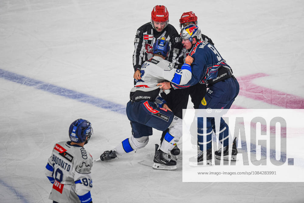 München, Deutschland. PENNY DEL, Deutsche Eishockey Liga, Saison 2026 27, 7. Spieltag: EHC Red Bull München gegen ERC Ingolstadt im SAP Garden in München. Daniel Schmölz (ERC Ingolstadt) verletzt