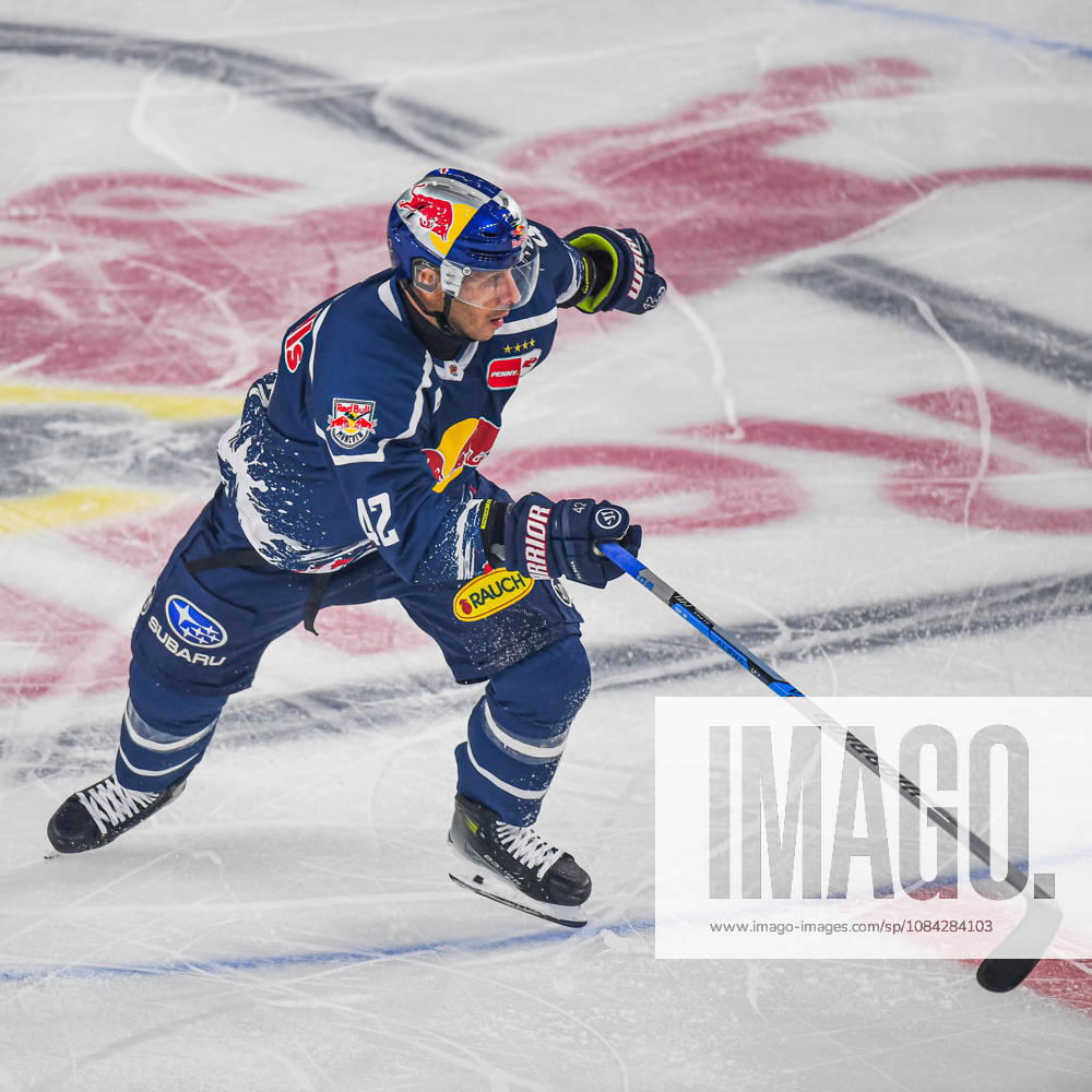 München, Deutschland. PENNY DEL, Deutsche Eishockey Liga, Saison 2026 27, 7. Spieltag: EHC Red Bull München gegen ERC Ingolstadt im SAP Garden in München. Yasin Ehliz (EHC Red Bull München) beim Schlittschuhlaufen, in Bewegung auf dem Eis