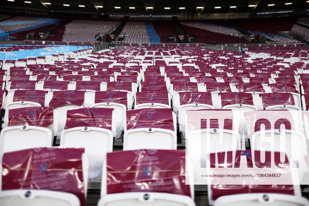 West Ham United v Queens Park Rangers 09 October 2026, London - EFL Championship Football - West Ham United v Queens Park Rangers - Coloured sheets on seats in preparation for a pre match display in memory of Ludek Miklosko - Photo: Jacques Feeney Offside. London UK