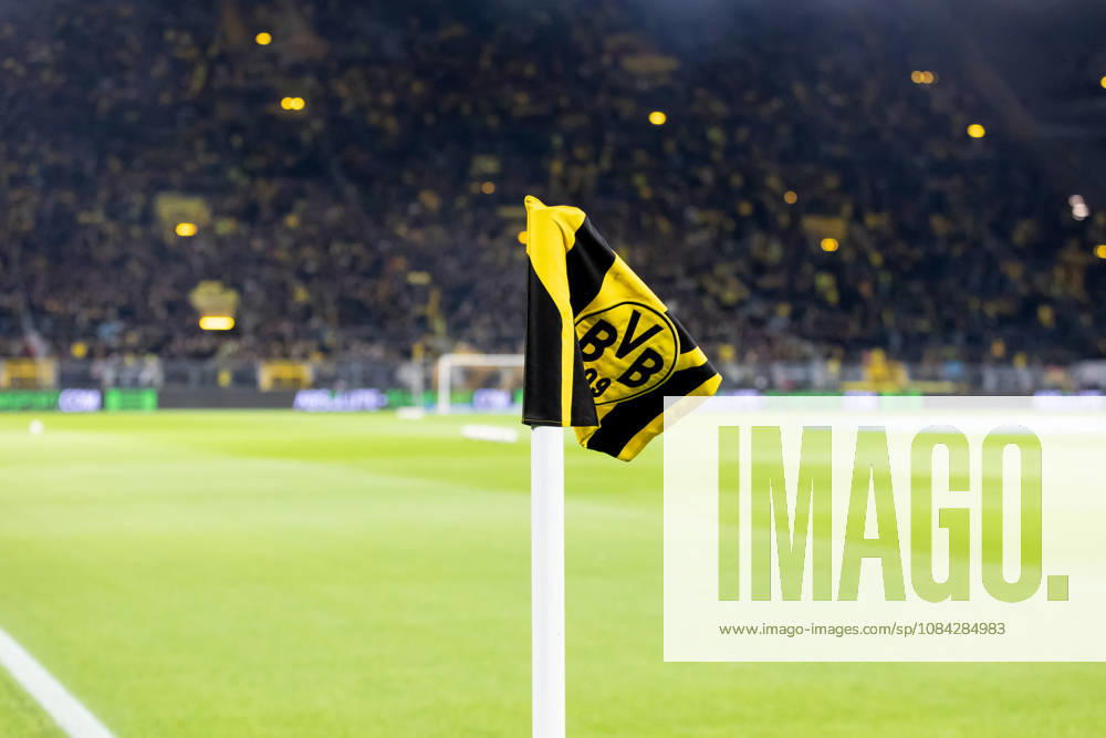 Dortmund, Deutschland 09. Oktober 2026: 1. BL - 2026 2027 - Sp. 5 - Borussia Dortmund gegen SV Werder Bremen Im Bild: Eckfahne im Signal Iduna Park vor dem Spiel DFL DFB regulations prohibit any use of photographs as image sequences and or quasi-video. Signal Iduna Park Nordrhein Westfalen