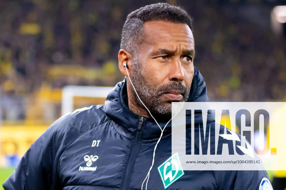 Dortmund, Deutschland 09. Oktober 2026: 1. BL - 2026 2027 - Sp. 5 - Borussia Dortmund gegen SV Werder Bremen Im Bild: Trainer Daniel Thioune (SVW) DFL DFB regulations prohibit any use of photographs as image sequences and or quasi-video. Signal Iduna Park Nordrhein Westfalen