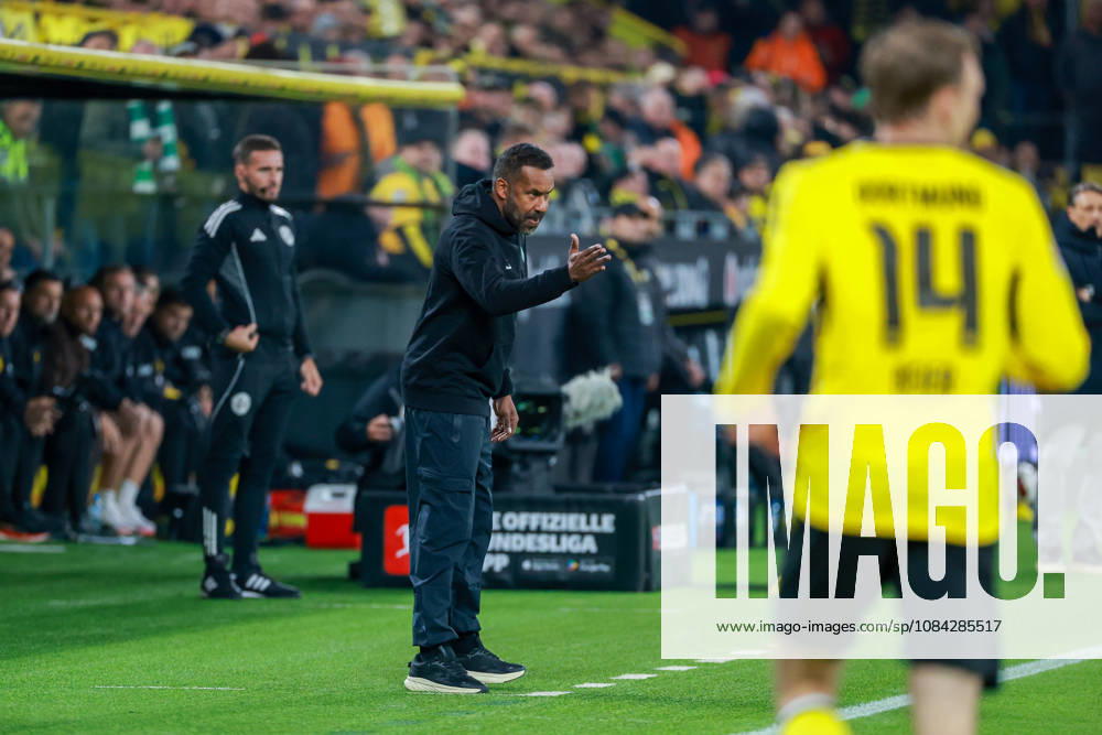 GER, Fussball, Herren, 1. Bundesliga, Saison 2026 2027, 5. Spieltag, Borussia Dortmund vs. SV Werder Bremen Daniel Thioune ( Cheftrainer Werder Bremen ) DFB DFL regulations prohibit any use of photographs as image sequences and or quasi-video Dortmund Signal Iduna Park Nordrhein-Westfalen Deutschland
