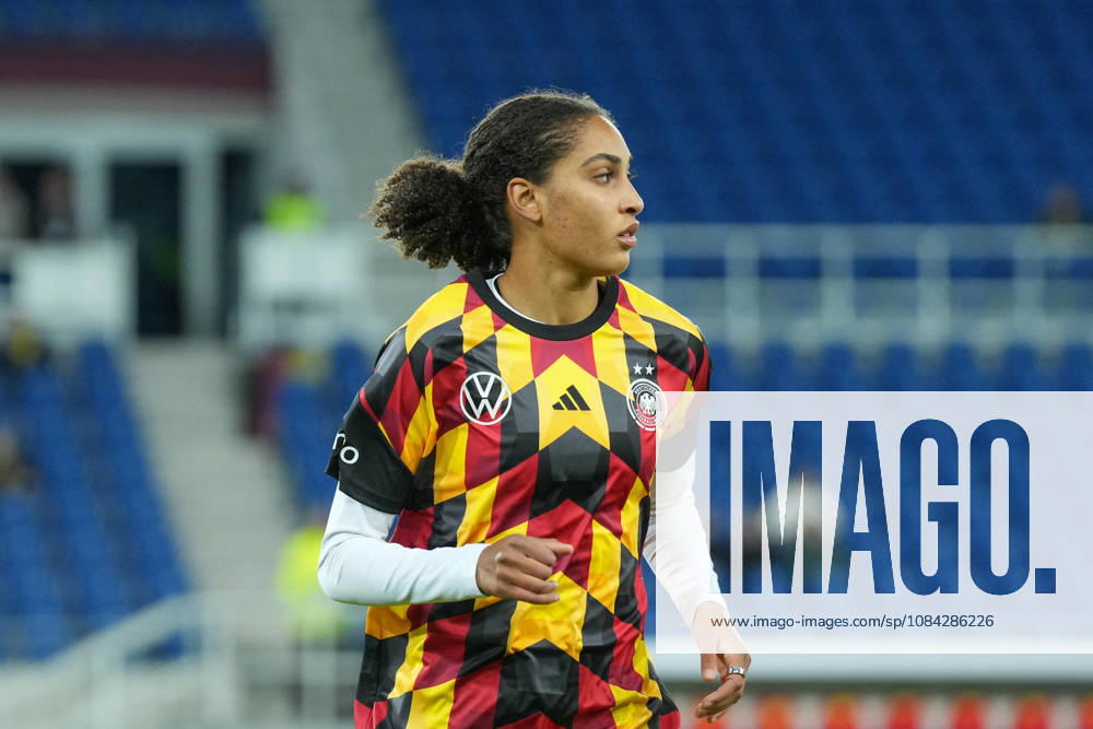 Cora Zicai (Deutschland Frauen-Nationalmannschaft, 14) , Deutschland, Fussball, Länderspiel, Freundschaftsspiel, Testspiel, 2026 2027, Deutschland vs. Australien, 09.10.2026, BBBank Wildpark, Karlsruhe Karlsruhe BBBank Wildpark Baden-Wuerttemberg Deutschland