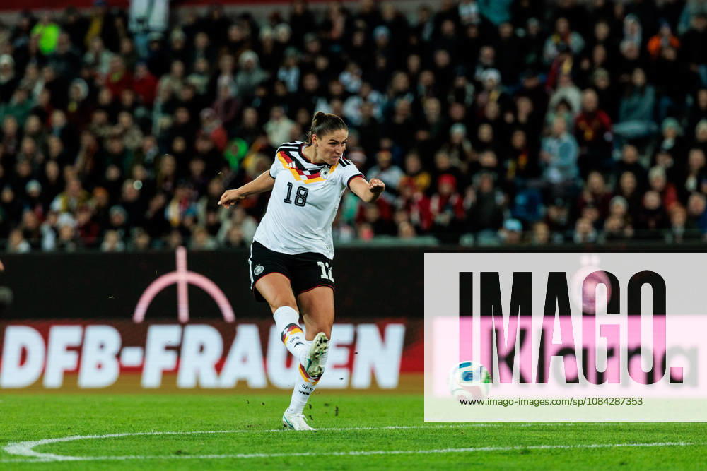 Melissa Koessler (Kössler, Germany, 18) scores the 2:0 goal during the International Friendly, Länderspiel, Nationalmannschaft match between Germany vs. Australia at BBBank Wildpark on October 09, 2026 in Karlsruhe, Germany. Germany