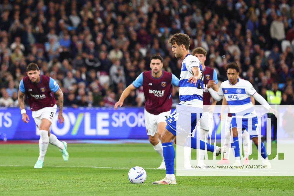 Nicolas Madsen of Queen Park Rangers scoring a goal (0-1) West Ham United v Queens Park Rangers, EFL Championship, Football, London Stadium, London, UK - 09 Oct 2026London London Stadium United Kingdom