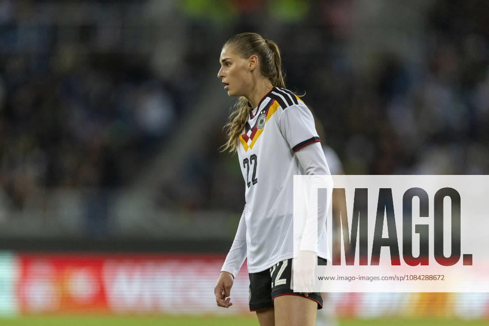 GER, Karlsruhe, football, womens football, International Friendly, Länderspiel, Nationalmannschaft Germany vs. Australia in the picture f.l.: Jule Brand (Germany 22), 09.10.2026, BBBank Wildpark Karlsruhe DFB REGULATIONS PROHIBIT ANY USE OF PHOTOGRAPHS AS IMAGE SEQUENCES AND OR QUASI-VIDEO, Karlsruhe BBBank Wildpark Baden-Wuerttemberg Germany
