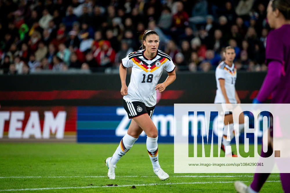 GER, Fussball, Frauen, Länderspiel, Karlsruhe, Deutschland vs. Australien Melissa Kössler ( Deutschland. 18 ) Karlsruhe BBBank Wildpark Baden-Württemberg Deutschland