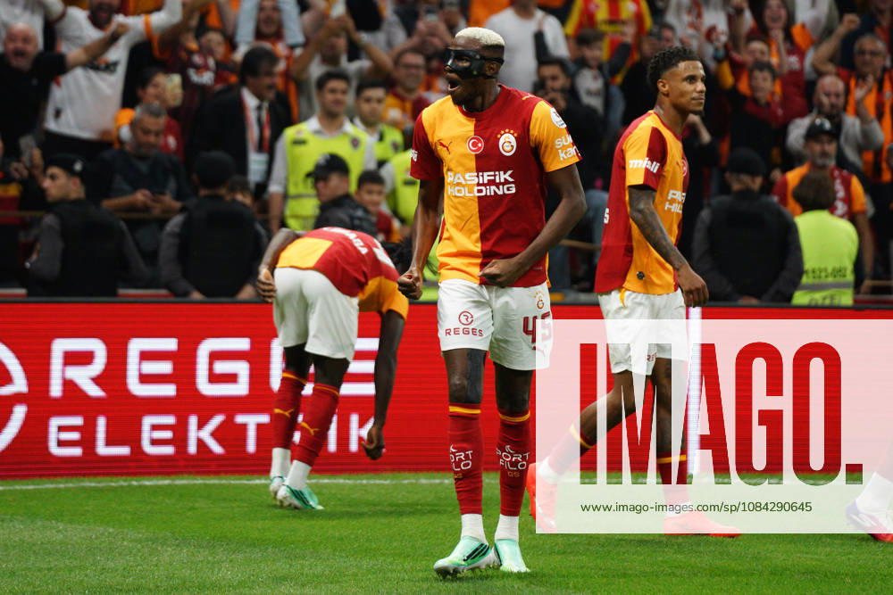Victor Osimhen (C) of Galatasaray celebrates after goal scored by Mario Lemina during the Turkish Super League 2026 27 match between Galatasaray and Kasimpasa at RAMS Park Stadium in Istanbul, Turkey, on October 9, 2026. Sariyer Turkey - ZUMAu194 20261009_zip_u194_026