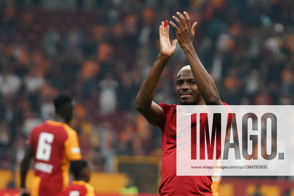 Victor Osimhen (C) of Galatasaray celebrates victory after the Turkish Super League 2026 27 match between Galatasaray and Kasimpasa at RAMS Park Stadium in Istanbul, Turkey, on October 9, 2026. Sariyer Turkey - ZUMAu194 20261009_zip_u194_033
