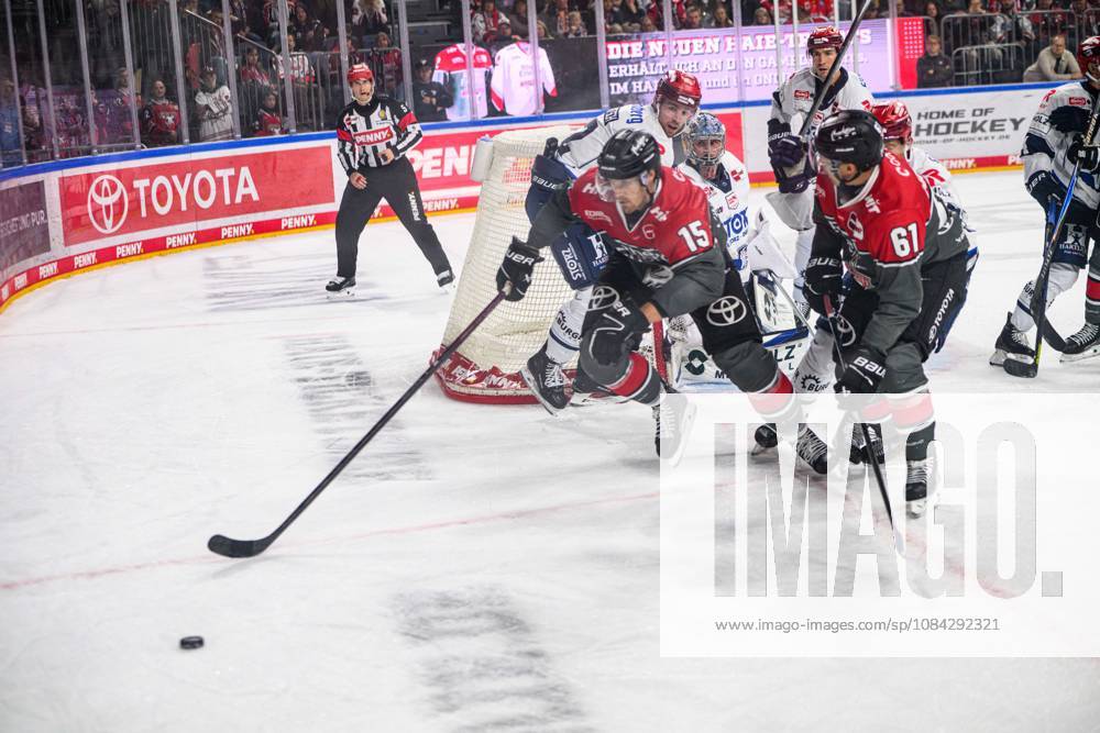 COLOGNE, GERMANY - 9 OCTOBER, 2026: - The PENNY DEL Ice hockey, Eishockey match Koelner Haie vs. Schwenninger Wild Wings at LANXESS arena.