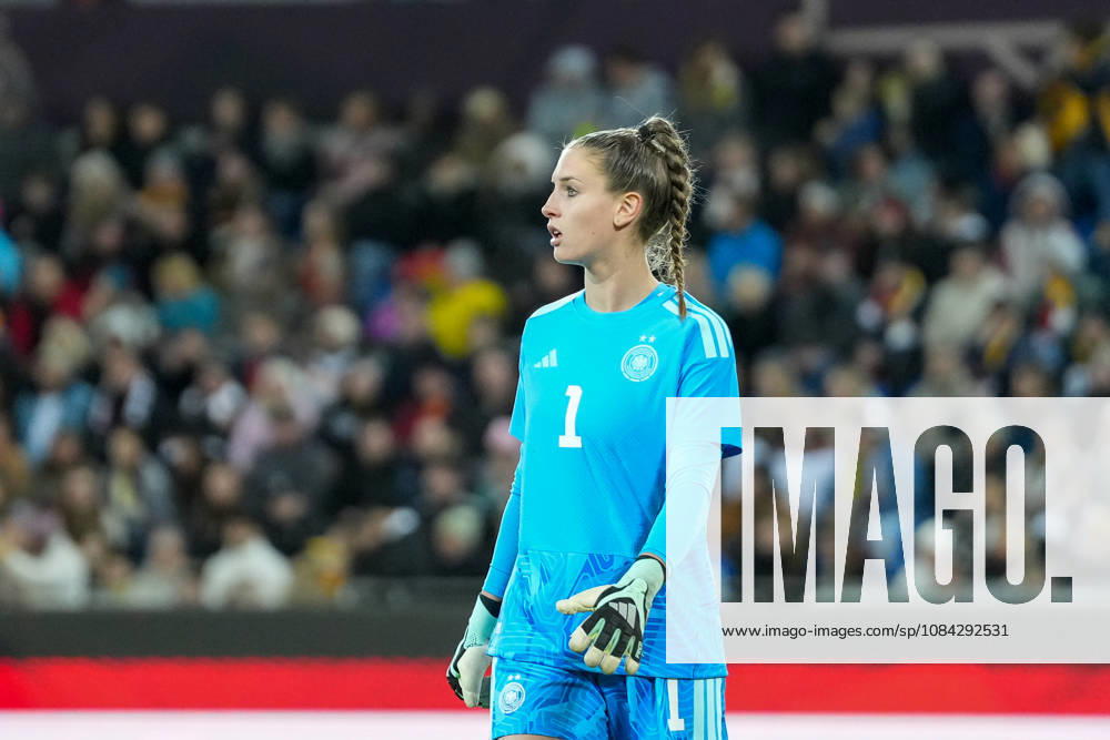 Ena Mahmutovic (Deutschland Frauen-Nationalmannschaft, 01) , Deutschland, Fussball, Länderspiel, Freundschaftsspiel, Testspiel, 2026 2027, Deutschland vs. Australien, 09.10.2026, BBBank Wildpark, Karlsruhe Karlsruhe BBBank Wildpark Baden-Wuerttemberg Deutschland
