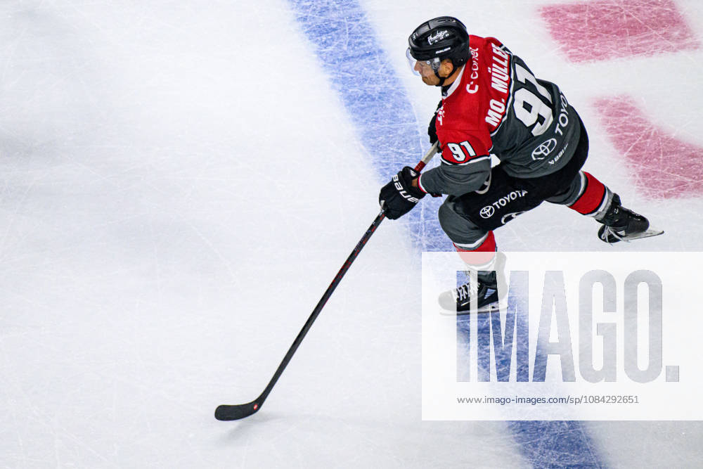 COLOGNE, GERMANY - 9 OCTOBER, 2026: Moritz Mueller - The PENNY DEL Ice hockey, Eishockey match Koelner Haie vs. Schwenninger Wild Wings at LANXESS arena.